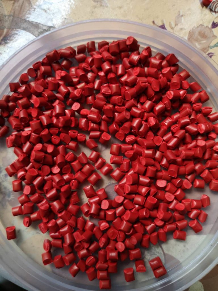 吹膜 拉丝 注塑 管材专用特亮红1#高浓度红色母粒